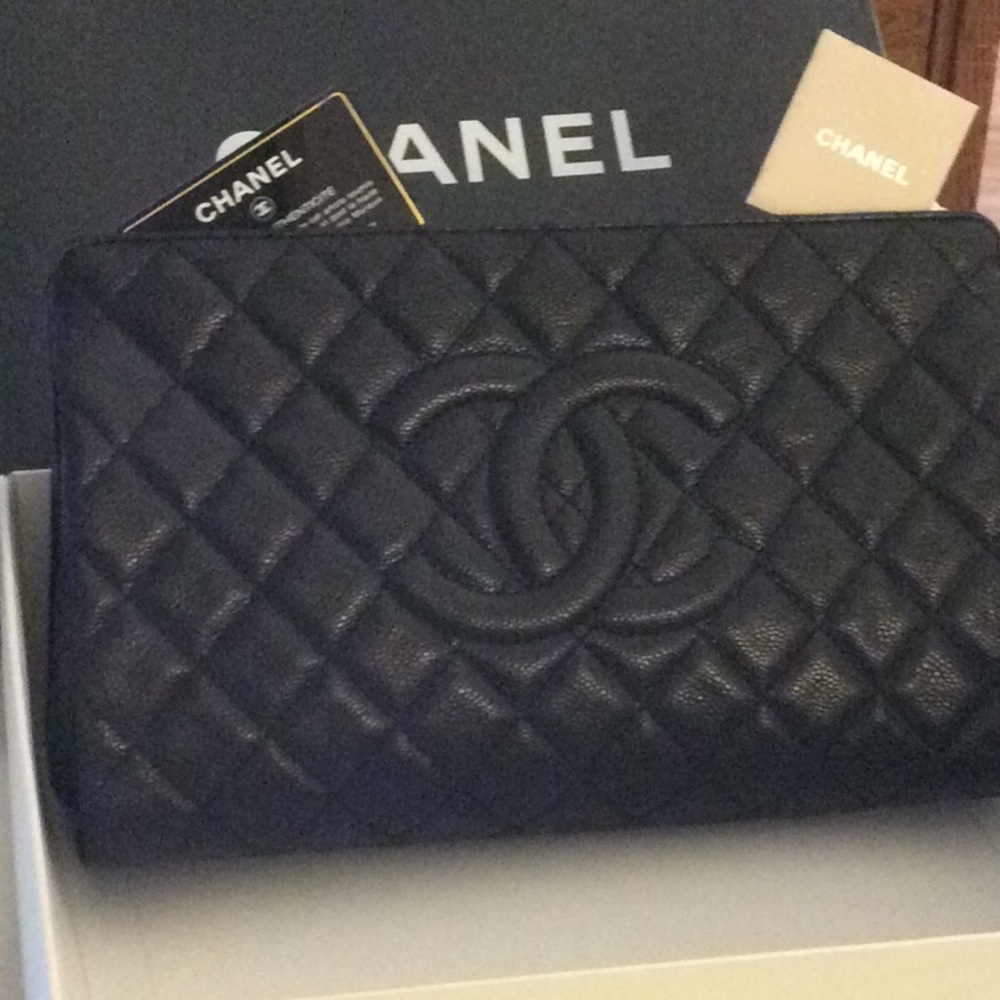 Chanel clutch in perfect condition